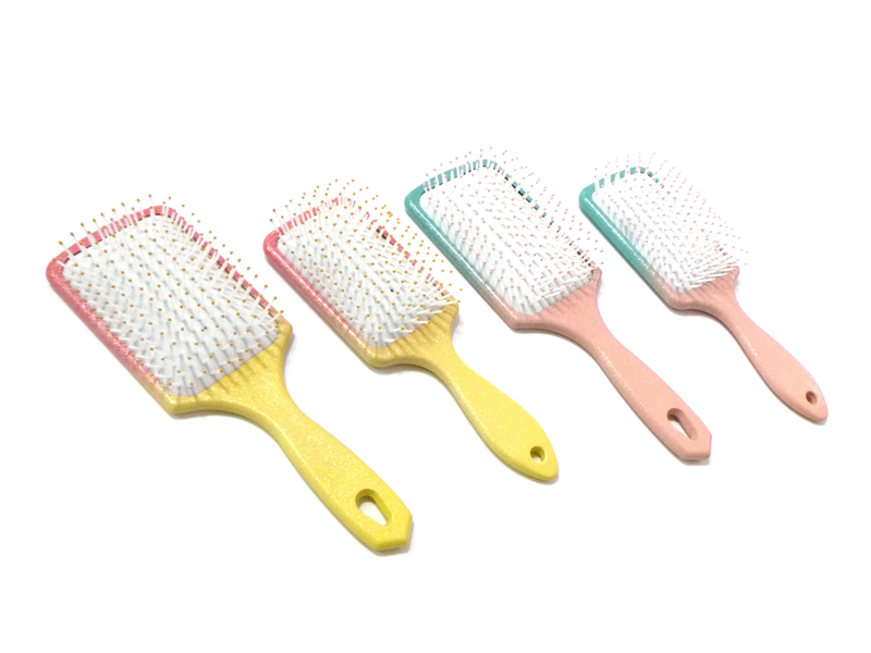Četka za kosu s plastičnom dlakom za ravnanje kose