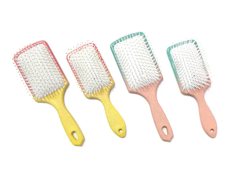 Četka za kosu s plastičnom dlakom za ravnanje kose